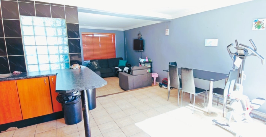 3 Bedroom Property for Sale in Portlands Western Cape